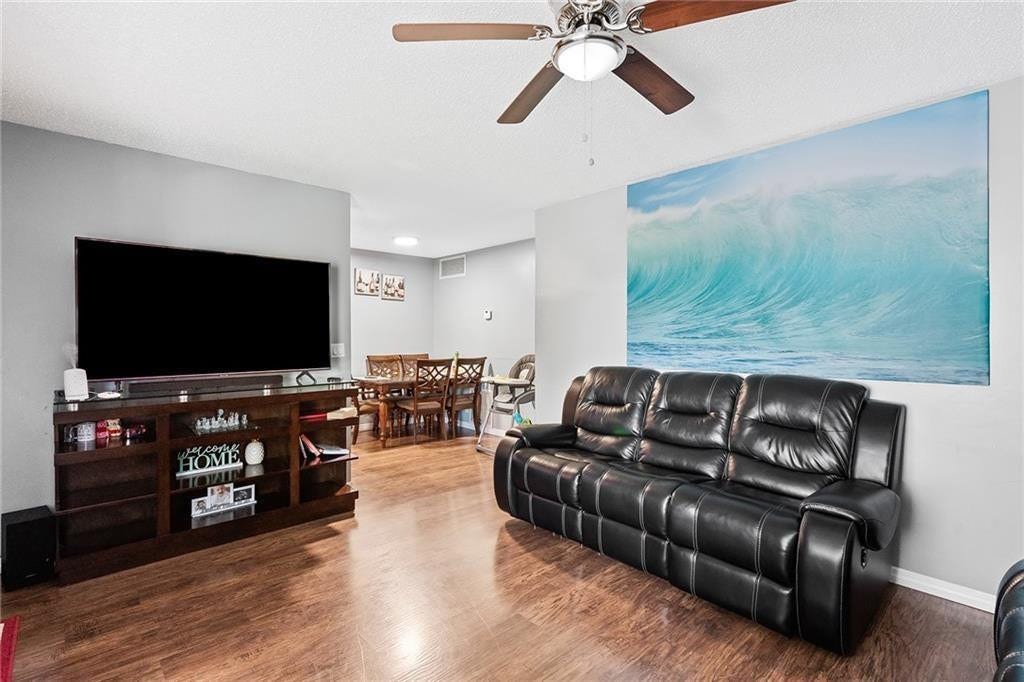 4140 Woodside Drive, #205, Coral Springs, FL 33065 Photo 3