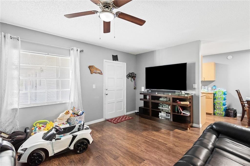 4140 Woodside Drive, #205, Coral Springs, FL 33065 Photo 4