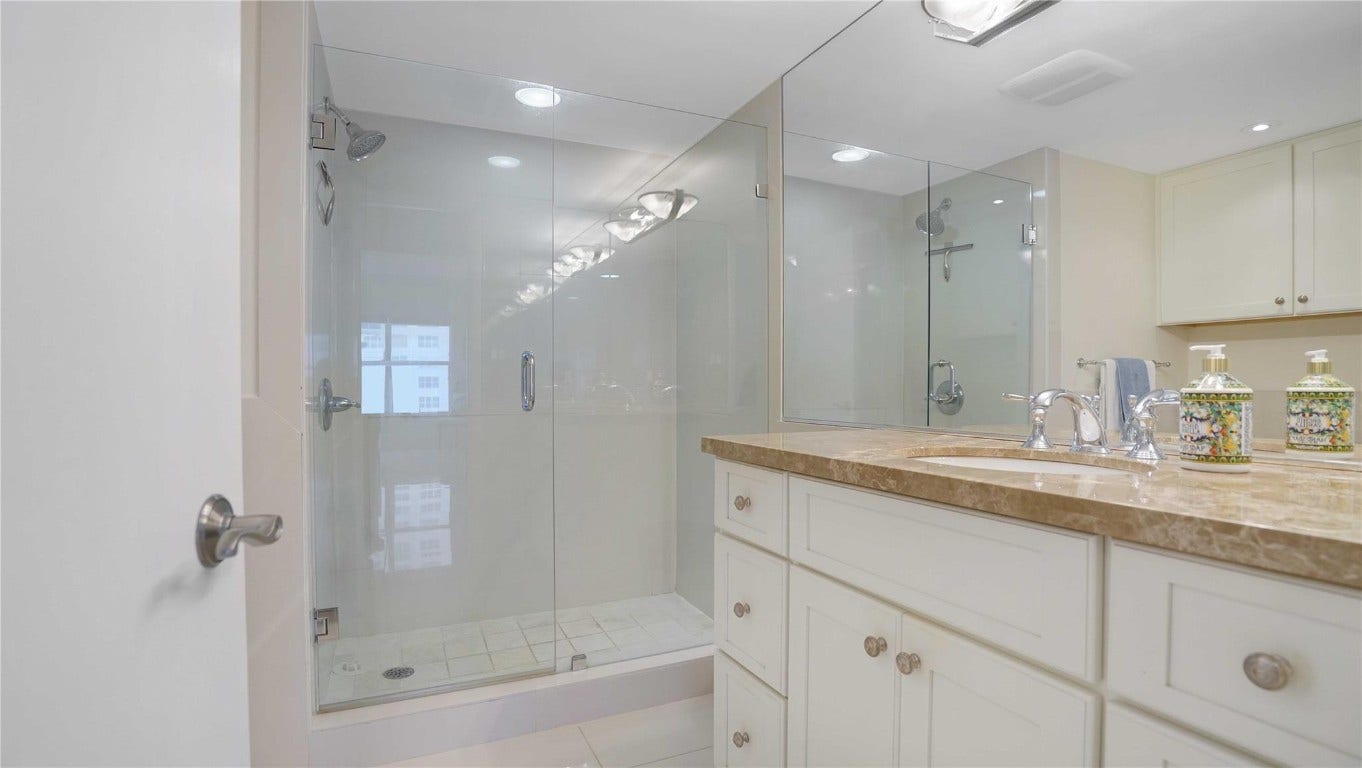 3550 Galt Ocean Drive, #1203, Fort Lauderdale, FL 33308 3550 Galt Ocean Drive, #1203, Fort Lauderdale, FL 33308