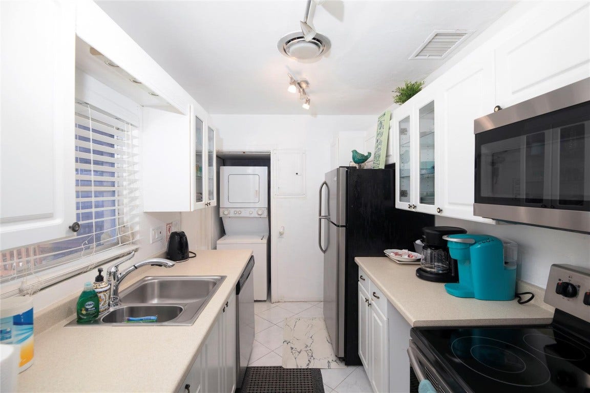2613-2615 NE 33rd Avenue, Fort Lauderdale, Fort Lauderdale, FL 33308