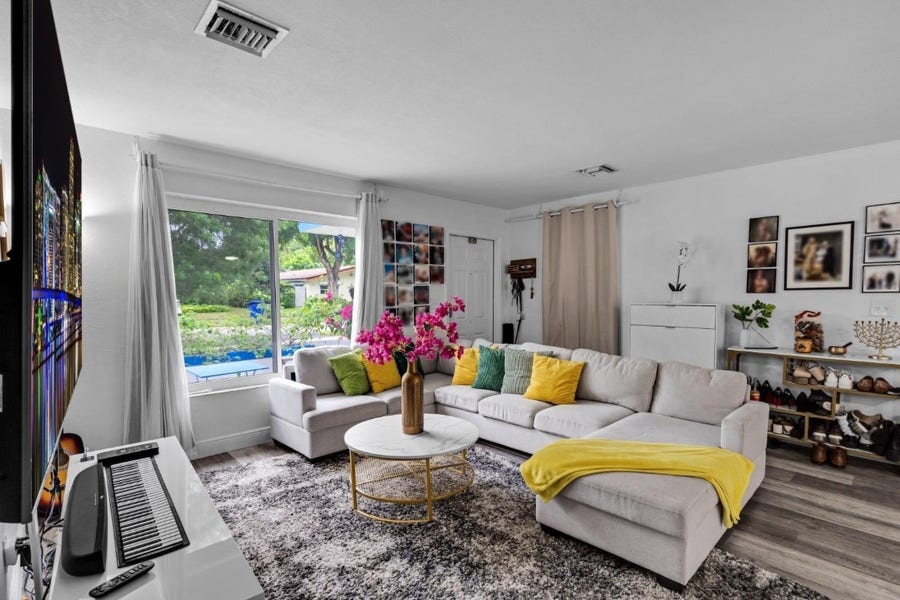 Property photo for 315 S 57th Avenue, Hollywood, FL