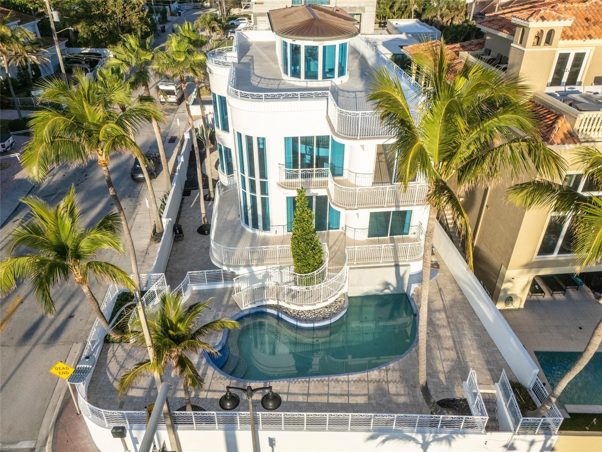 1525 N Fort Lauderdale Beach Boulevard, Fort Lauderdale, FL 33304