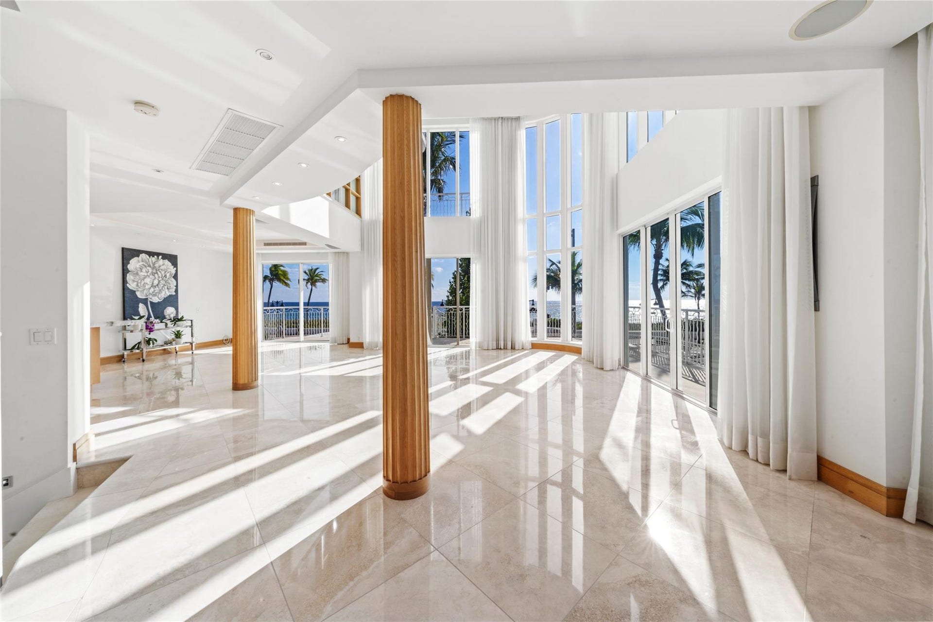1525 N Fort Lauderdale Beach Boulevard, Fort Lauderdale, FL 33304