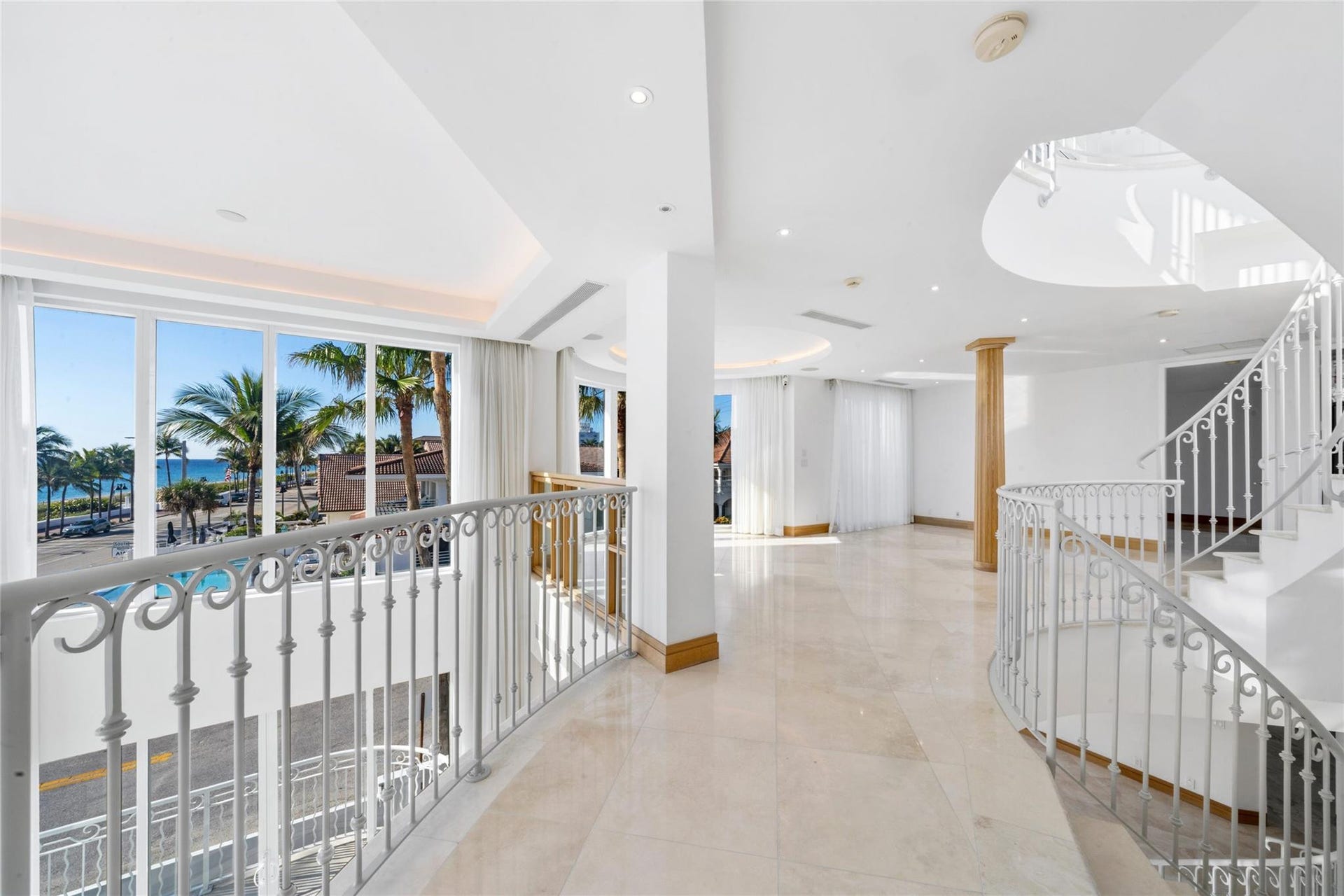 1525 N Fort Lauderdale Beach Boulevard, Fort Lauderdale, FL 33304