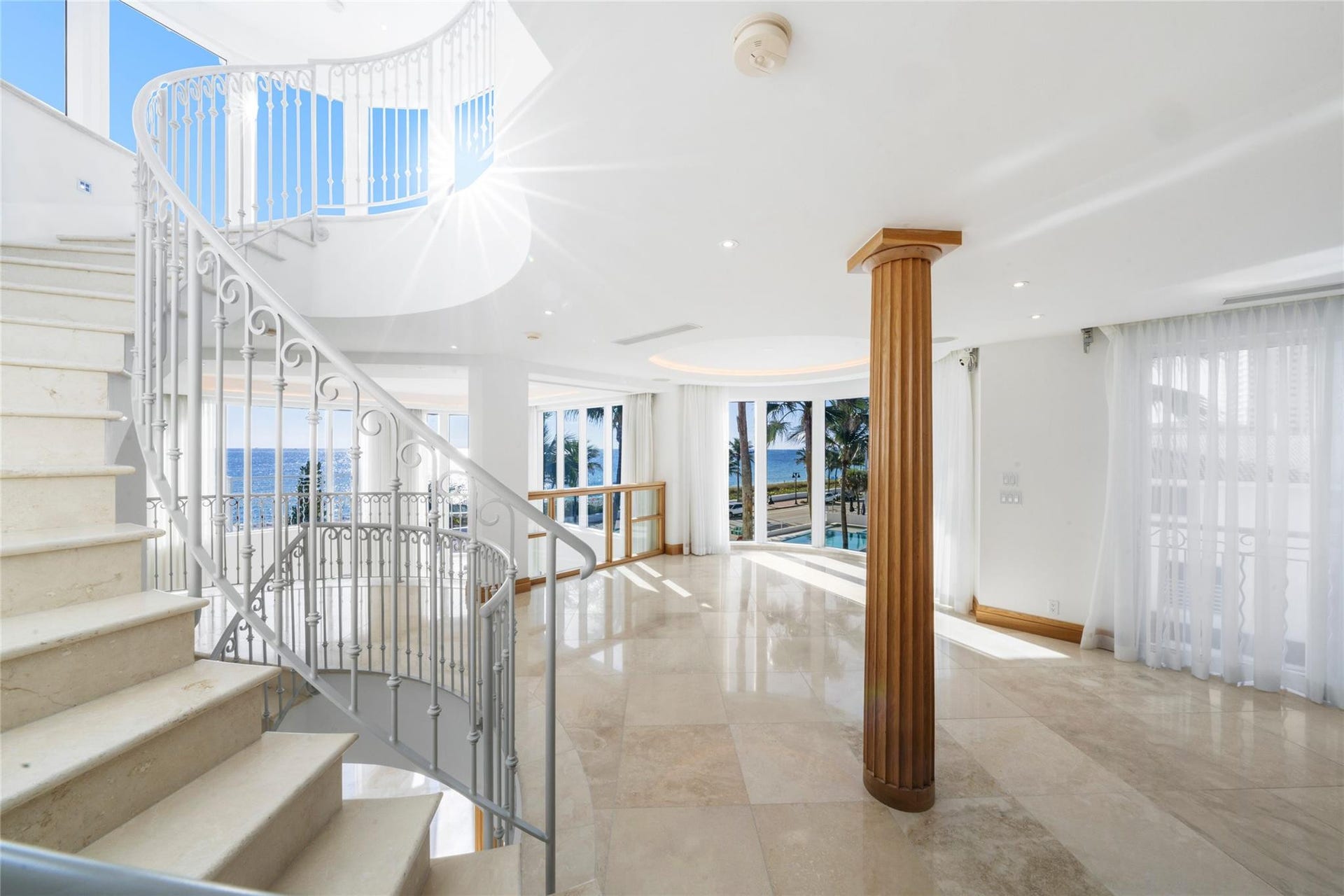 1525 N Fort Lauderdale Beach Boulevard, Fort Lauderdale, FL 33304