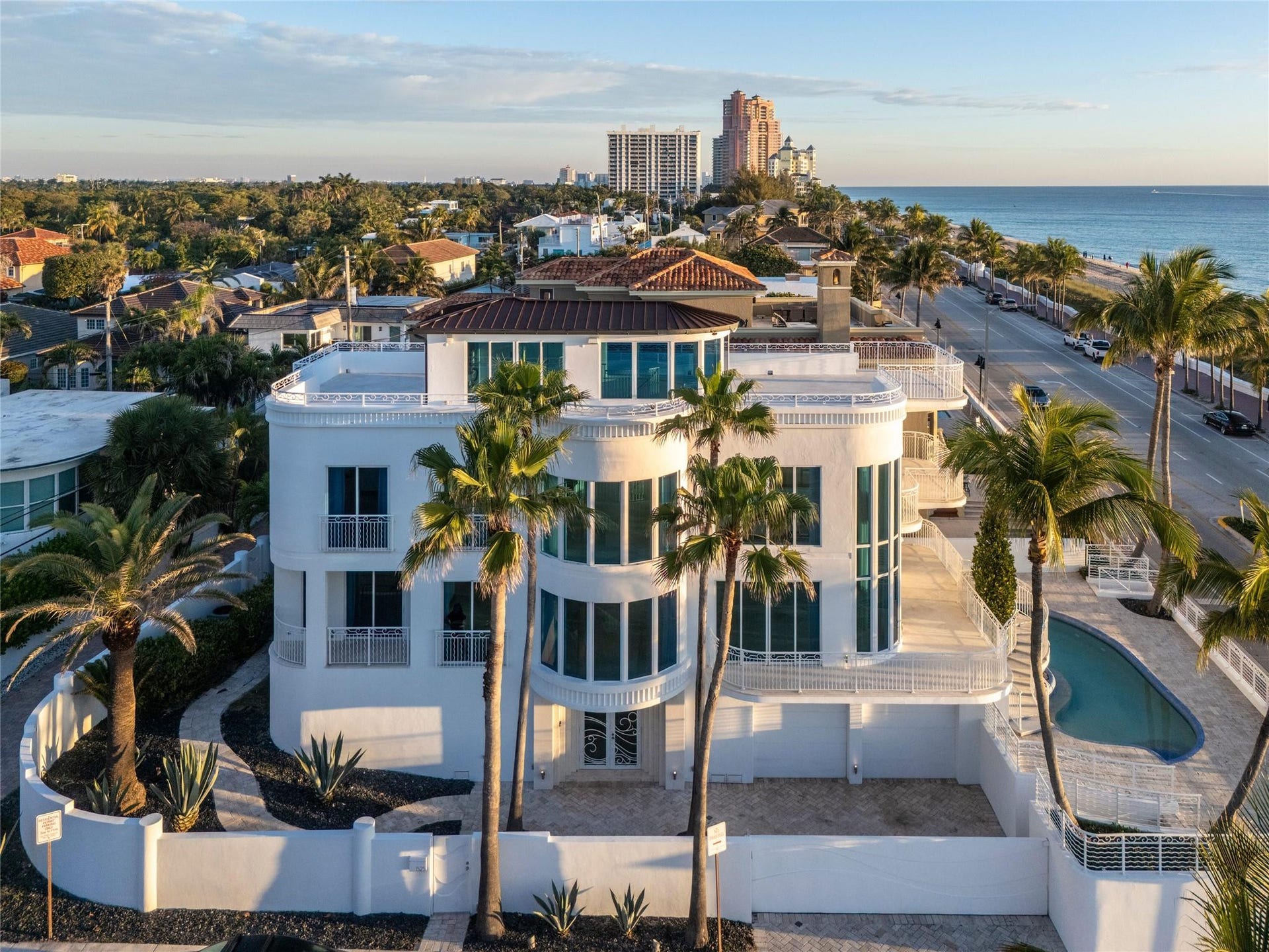 1525 N Fort Lauderdale Beach Boulevard, Fort Lauderdale, FL 33304