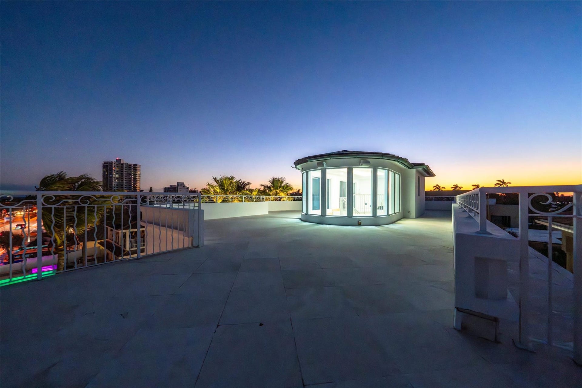 1525 N Fort Lauderdale Beach Boulevard, Fort Lauderdale, FL 33304