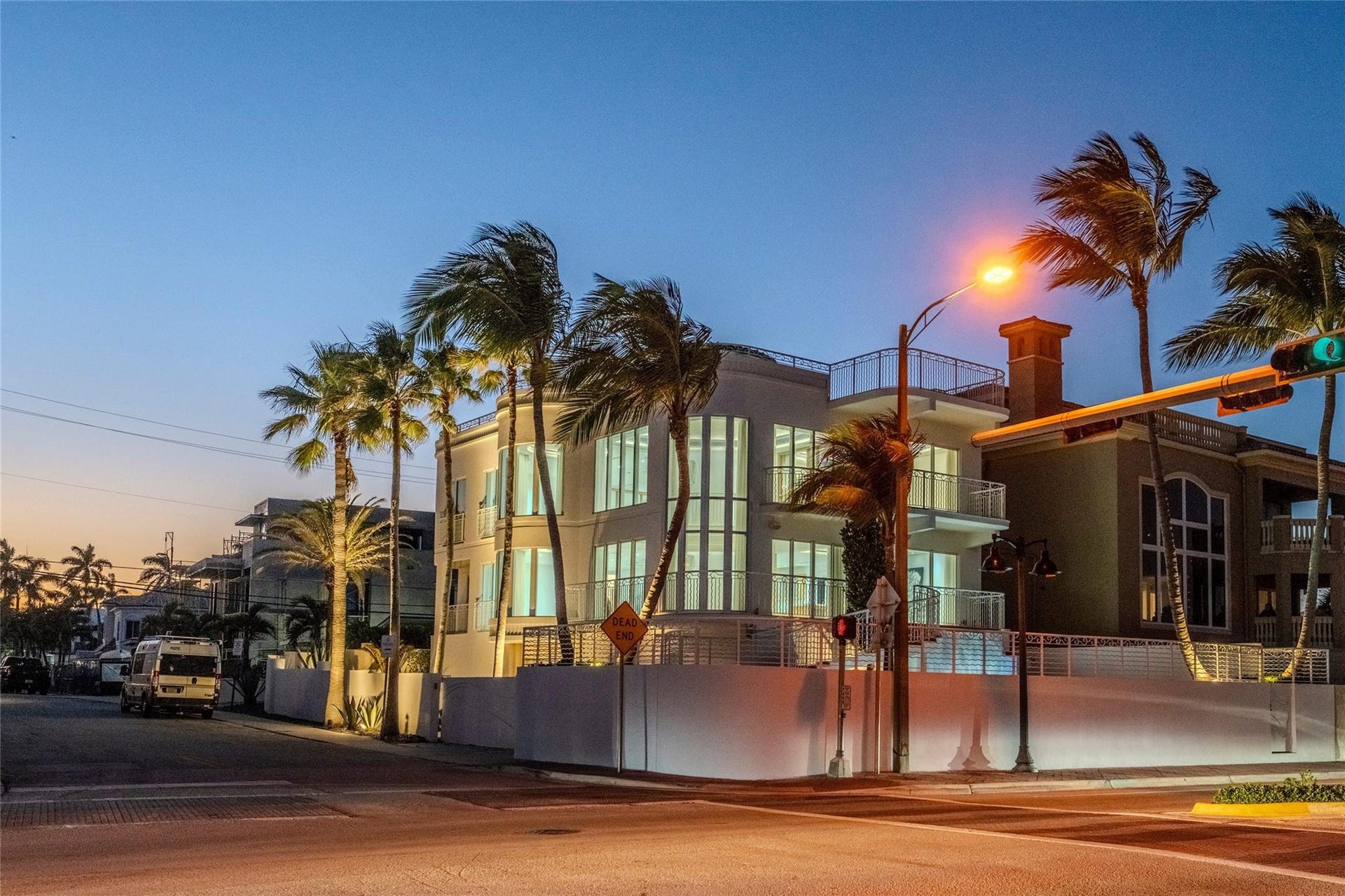 1525 N Fort Lauderdale Beach Boulevard, Fort Lauderdale, FL 33304