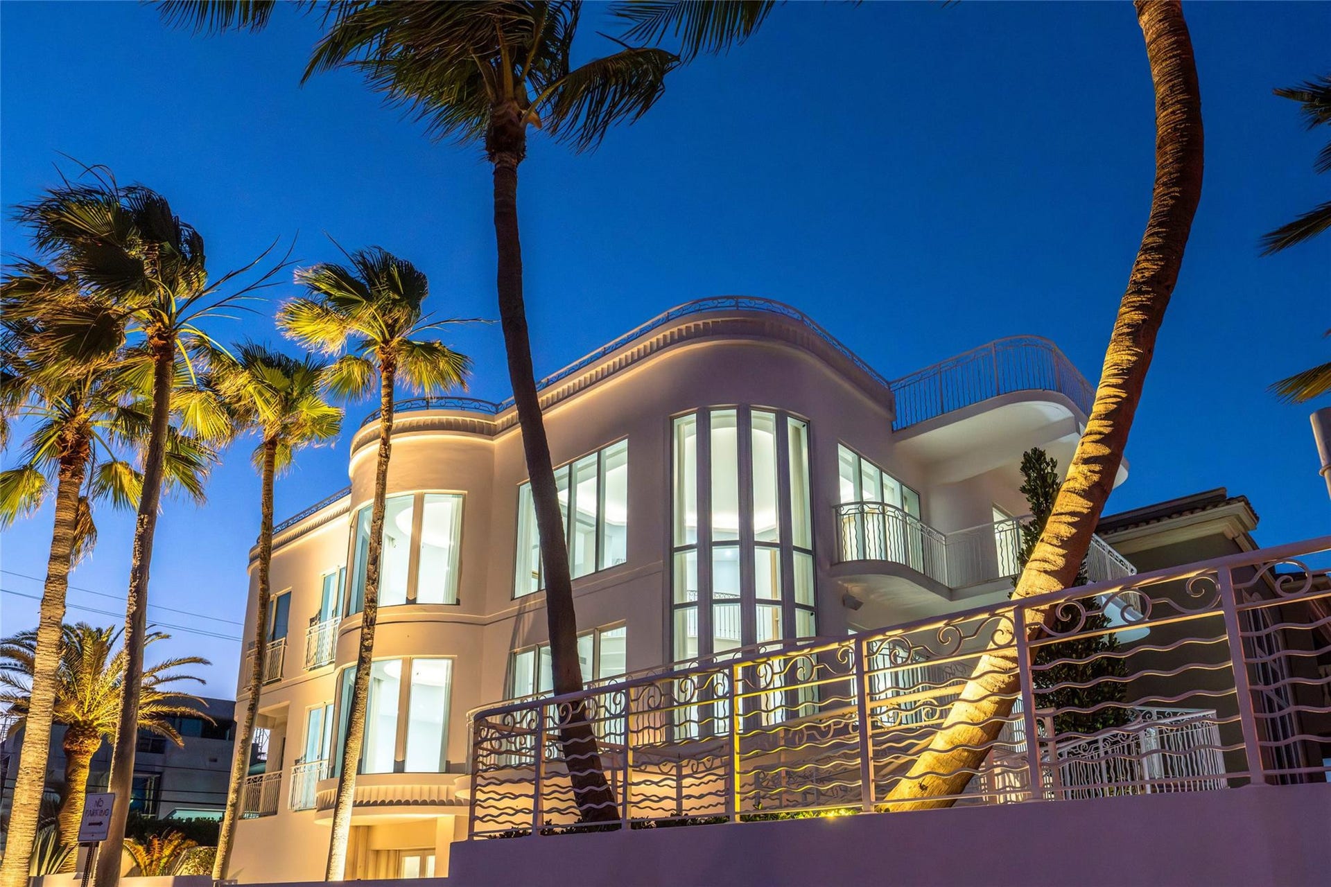 1525 N Fort Lauderdale Beach Boulevard, Fort Lauderdale, FL 33304