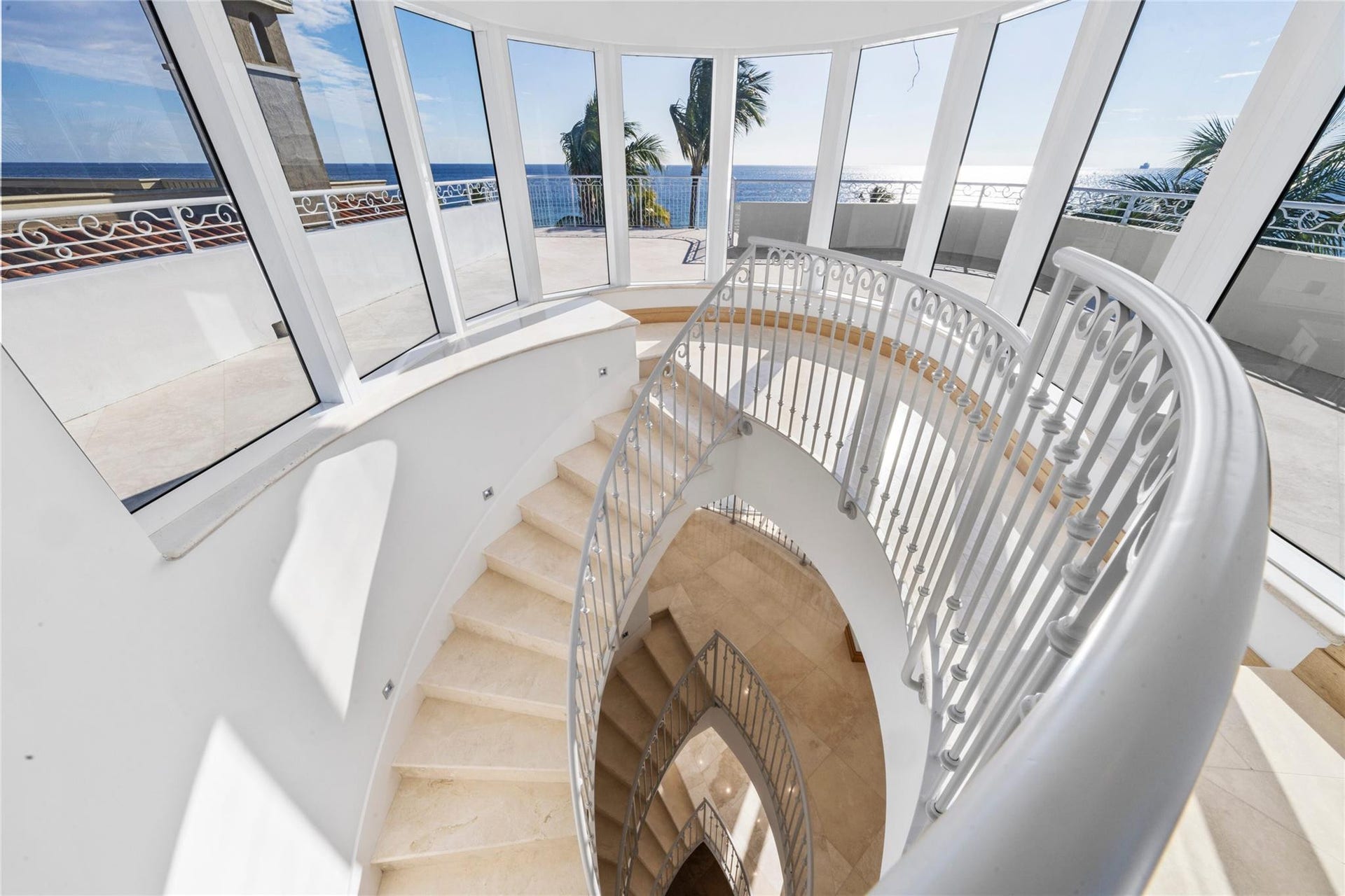 1525 N Fort Lauderdale Beach Boulevard, Fort Lauderdale, FL 33304