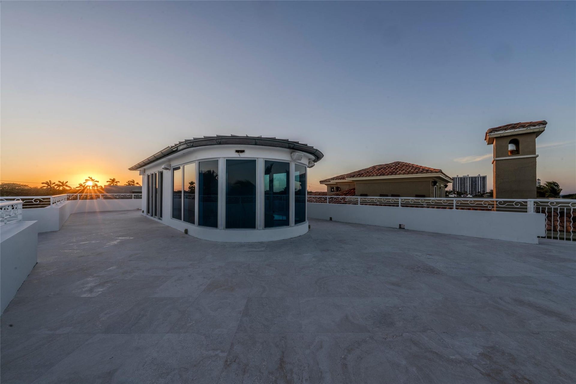 1525 N Fort Lauderdale Beach Boulevard, Fort Lauderdale, FL 33304