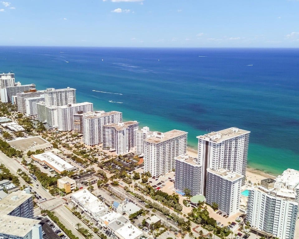 3500 Galt Ocean Drive, #2216, Fort Lauderdale, FL 33308