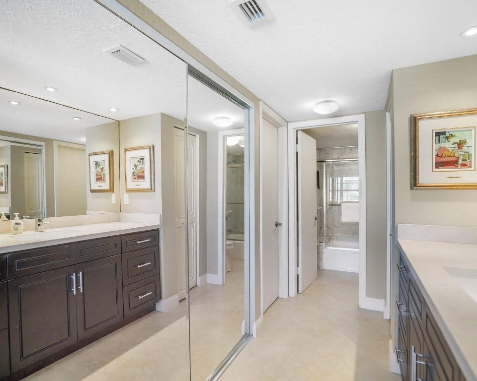 3500 Galt Ocean Drive, #2216, Fort Lauderdale, FL 33308
