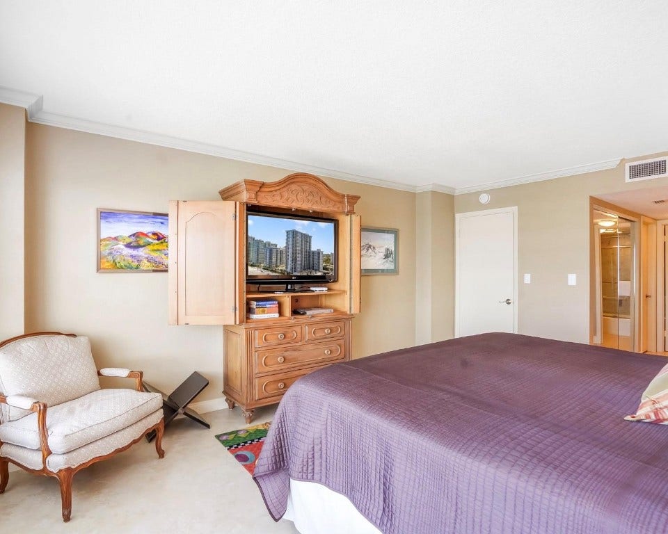 3500 Galt Ocean Drive, #2216, Fort Lauderdale, FL 33308