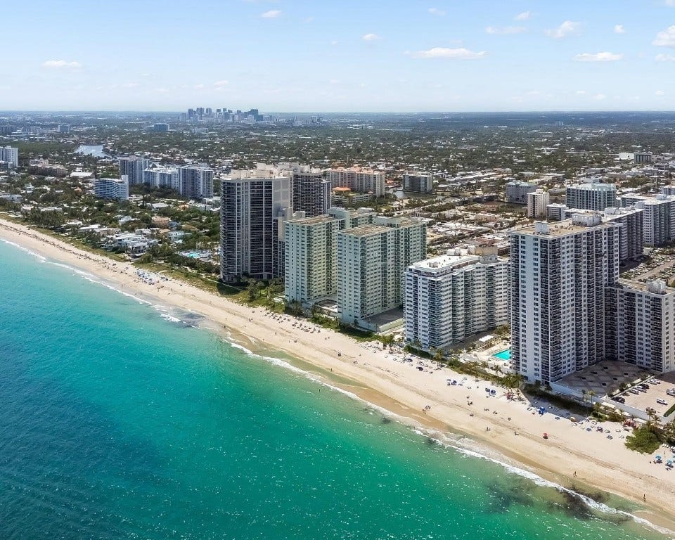 3500 Galt Ocean Drive, #2216, Fort Lauderdale, FL 33308