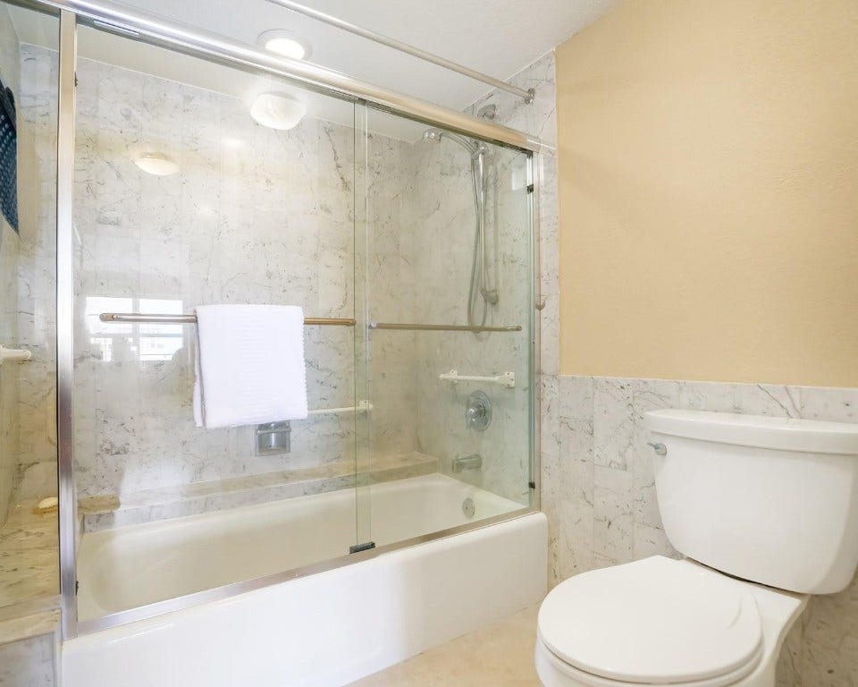 3500 Galt Ocean Drive, #2216, Fort Lauderdale, FL 33308