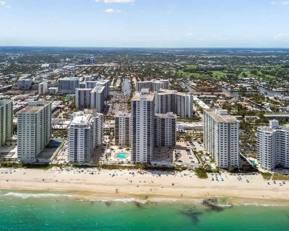 3500 Galt Ocean Drive, #2216, Fort Lauderdale, FL 33308