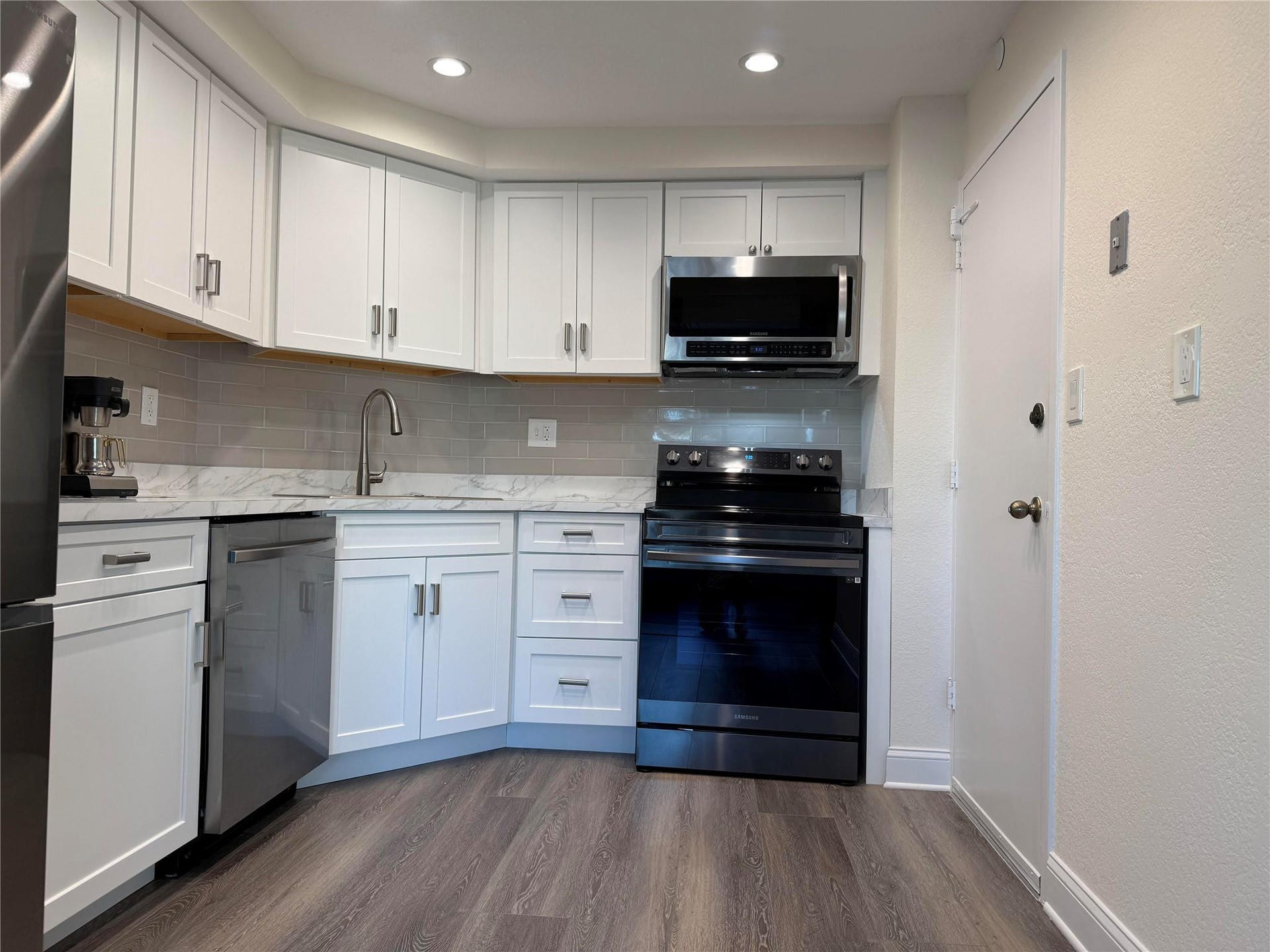 2500 E Las Olas Boulevard, #308, Fort Lauderdale, FL 33301 All new wood cabinets