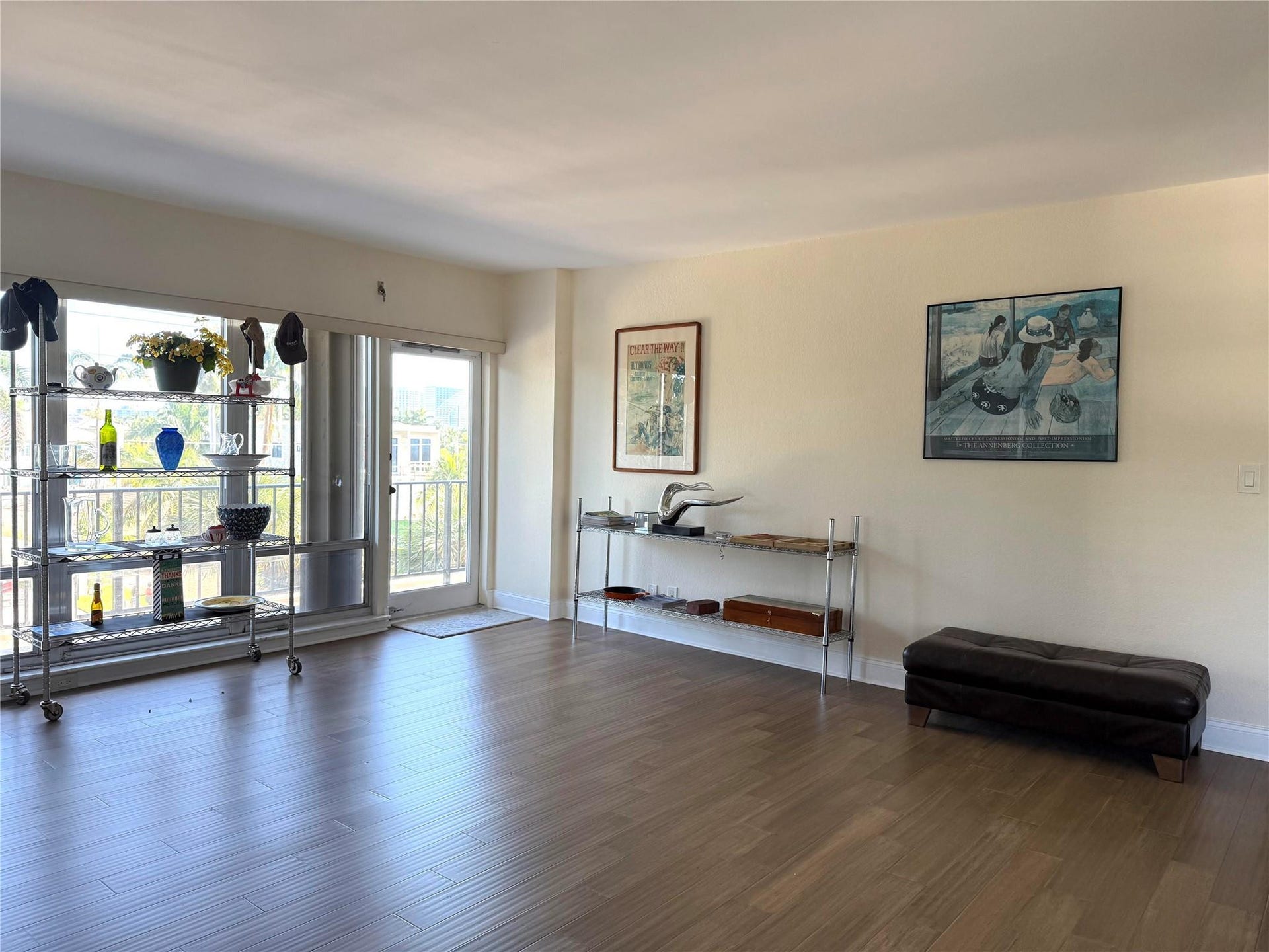 2500 E Las Olas Boulevard, #308, Fort Lauderdale, FL 33301 huge living room/familyroom