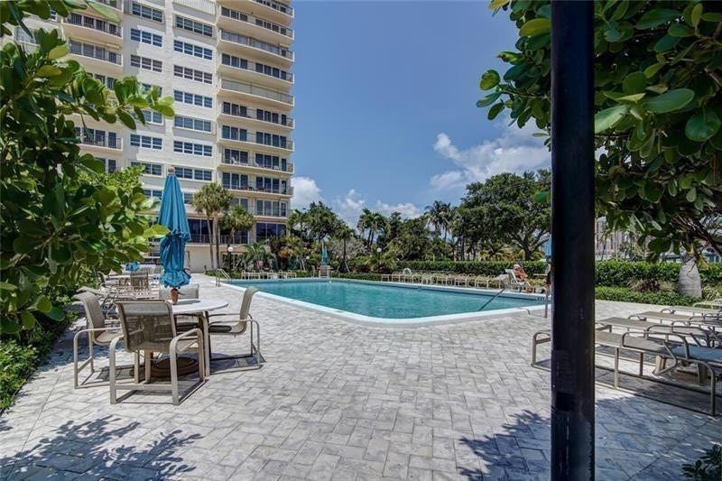 2500 E Las Olas Boulevard, #308, Fort Lauderdale, FL 33301 heated pool with pavers