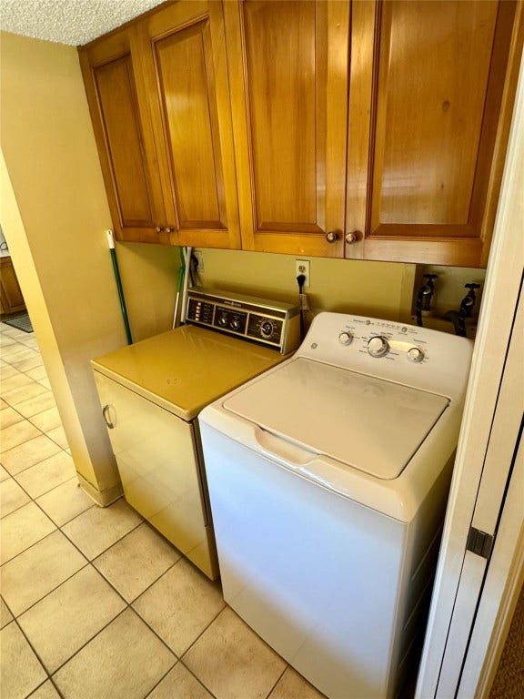 3520 Oaks Way, #807, Pompano Beach, FL 33069 3520 Oaks Way, #807, Pompano Beach, FL 33069