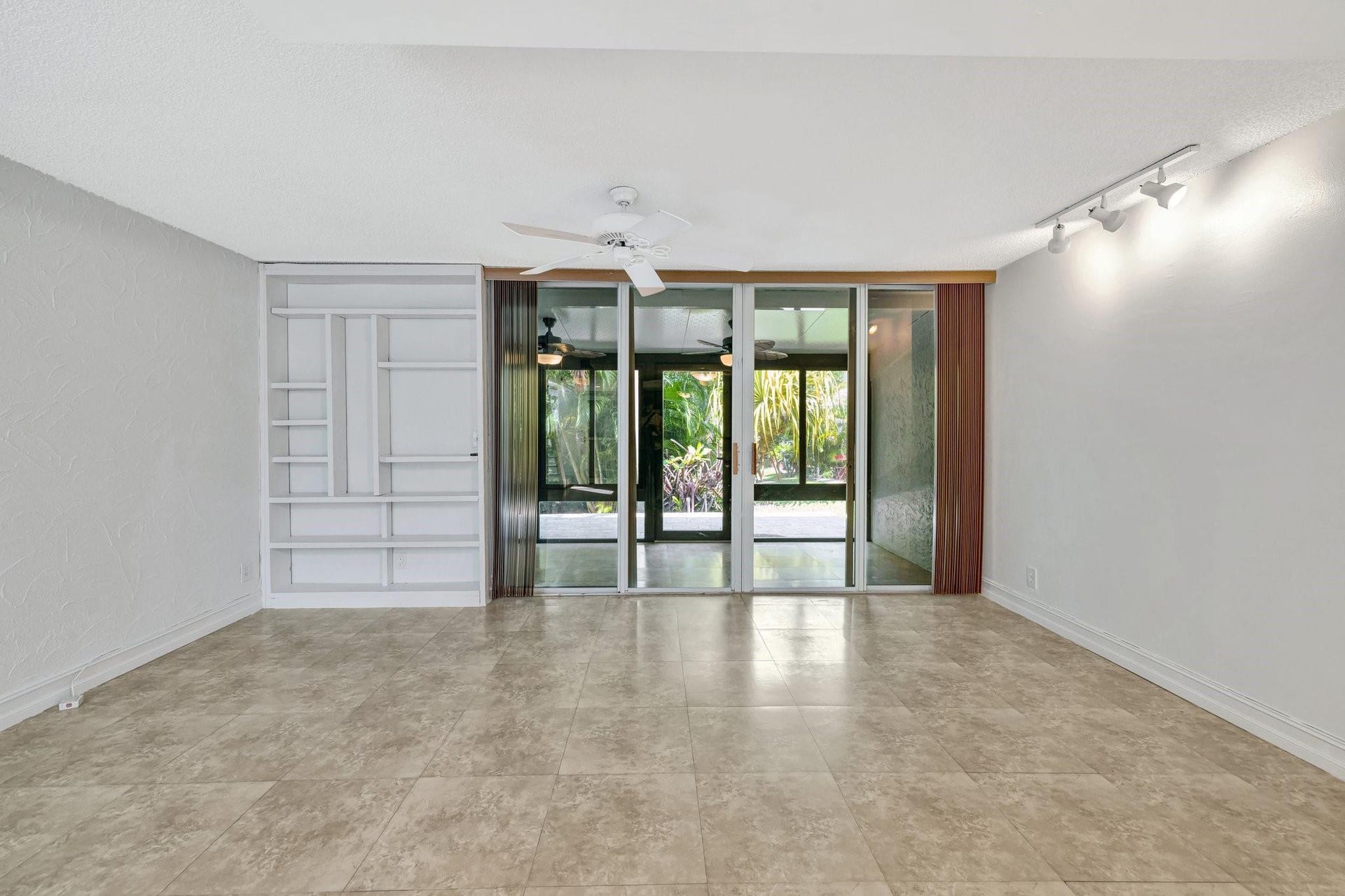 2017 N Dixie Highway, Wilton Manors, FL 33305