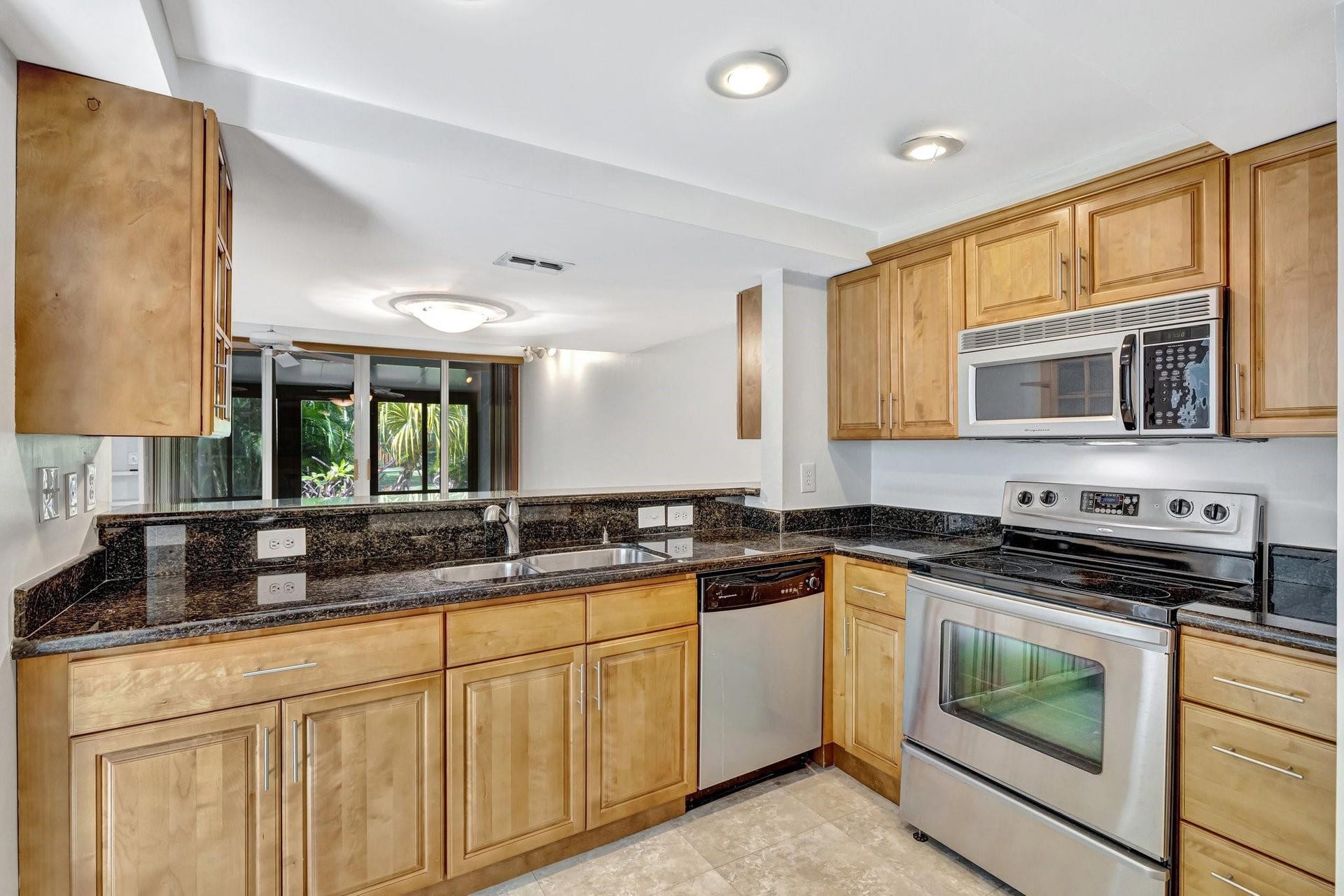 2017 N Dixie Highway, Wilton Manors, FL 33305