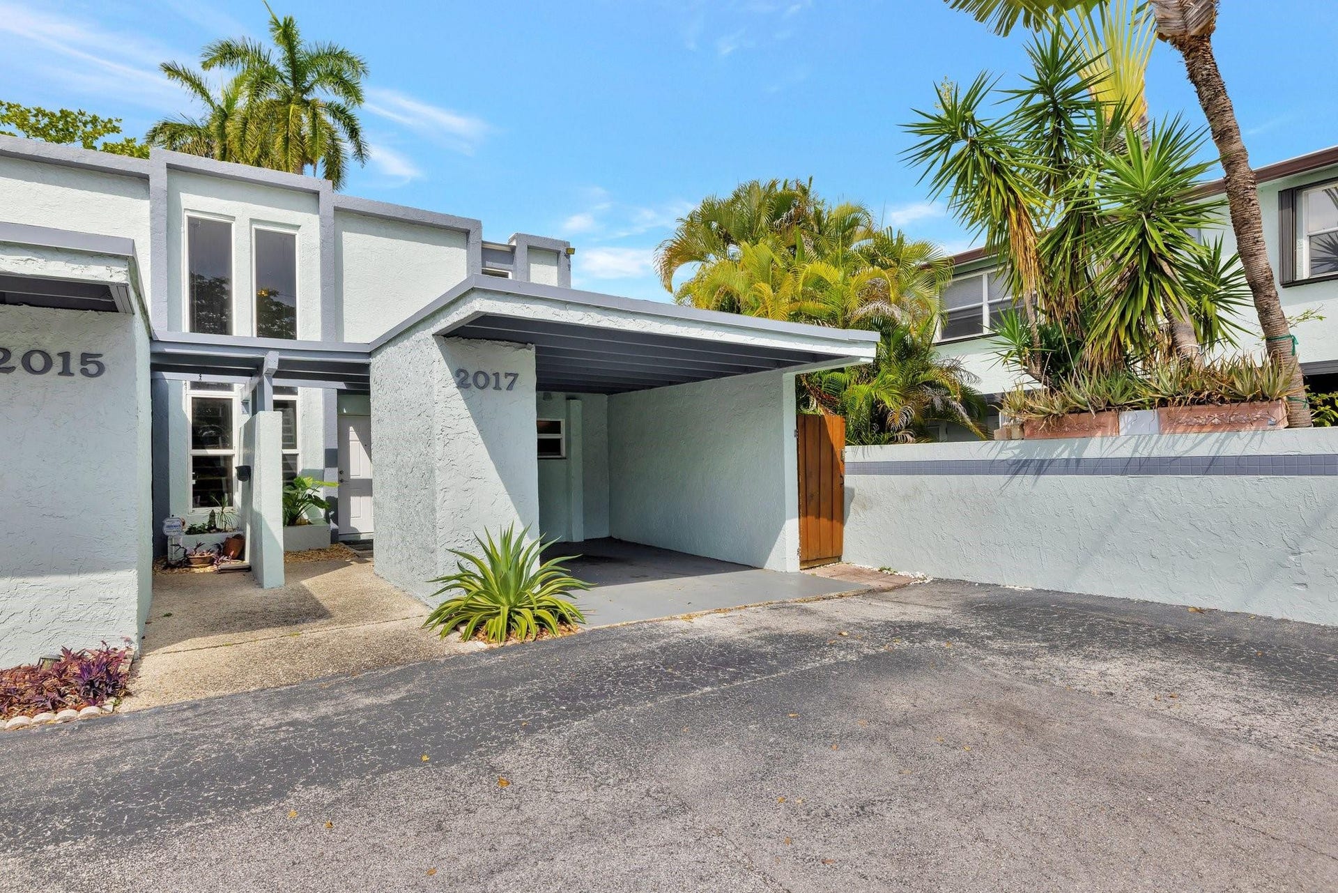 2017 N Dixie Highway, Wilton Manors, FL 33305