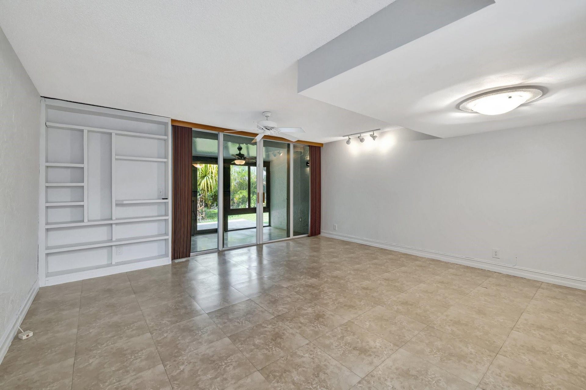 2017 N Dixie Highway, Wilton Manors, FL 33305