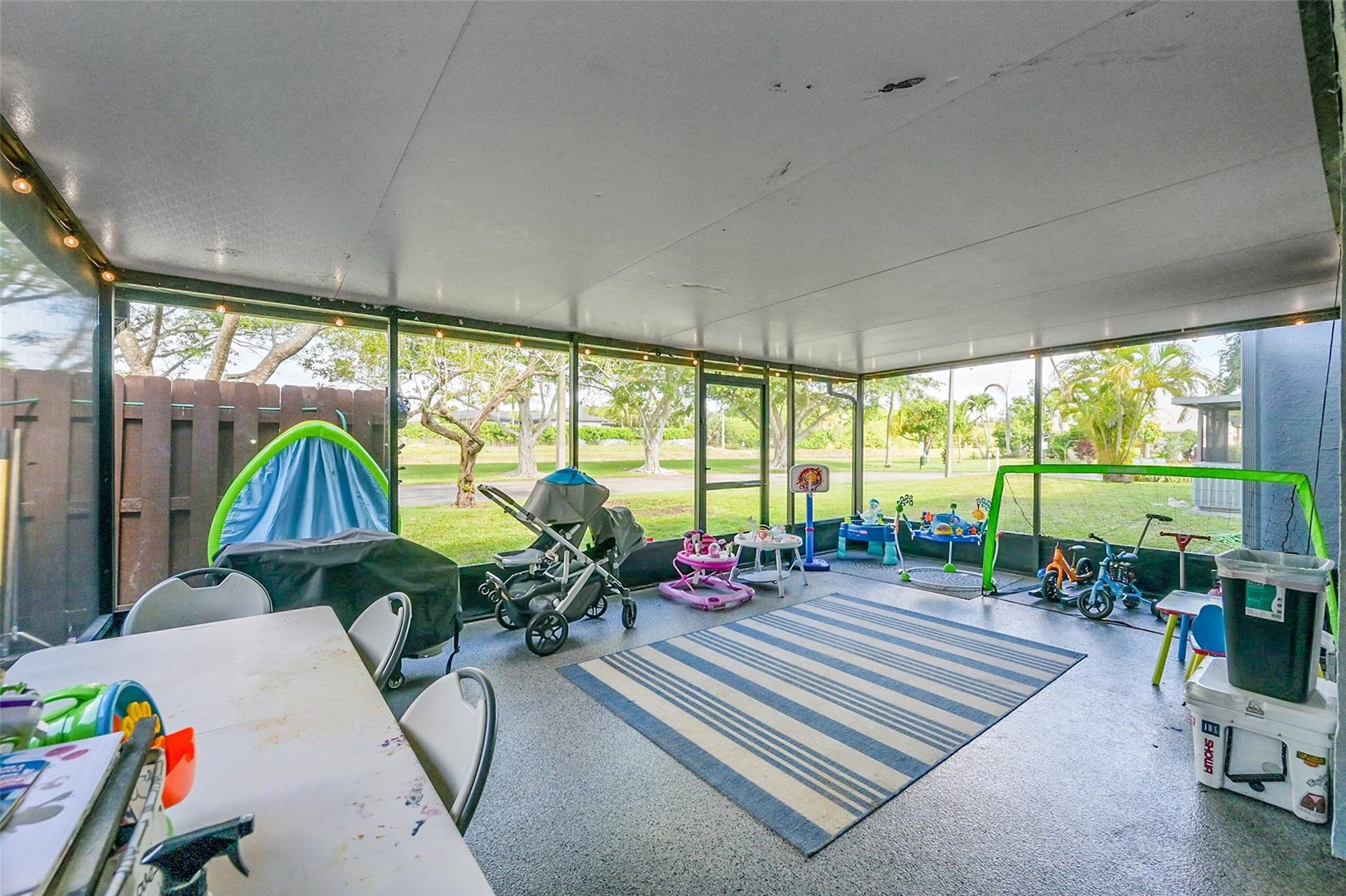 16419 Strawberry Way, Delray Beach, FL 33484 Huge Screened in Patio