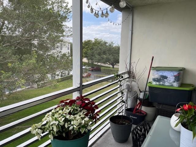 9330 Lagoon Place, #406, Davie, FL 33324