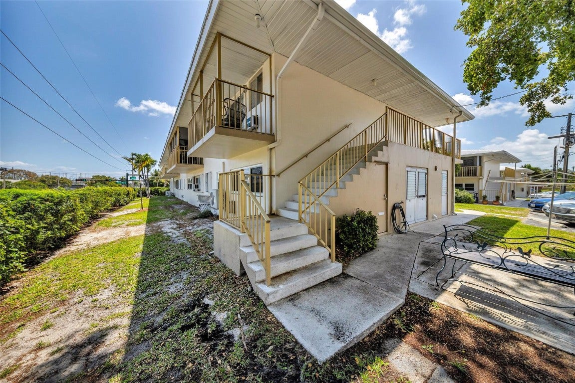 11 SW 4th Avenue, #11, Boca Raton, FL 33432 11 SW 4th Avenue, #11, Boca Raton, FL 33432