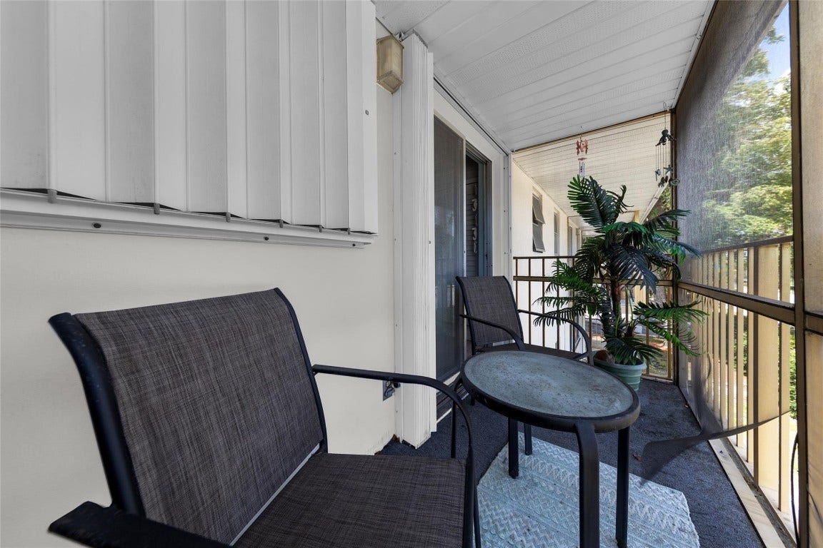 11 SW 4th Avenue, #11, Boca Raton, FL 33432 11 SW 4th Avenue, #11, Boca Raton, FL 33432