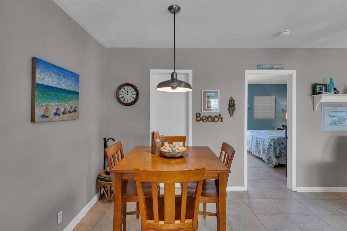 11 SW 4th Avenue, #11, Boca Raton, FL 33432 11 SW 4th Avenue, #11, Boca Raton, FL 33432