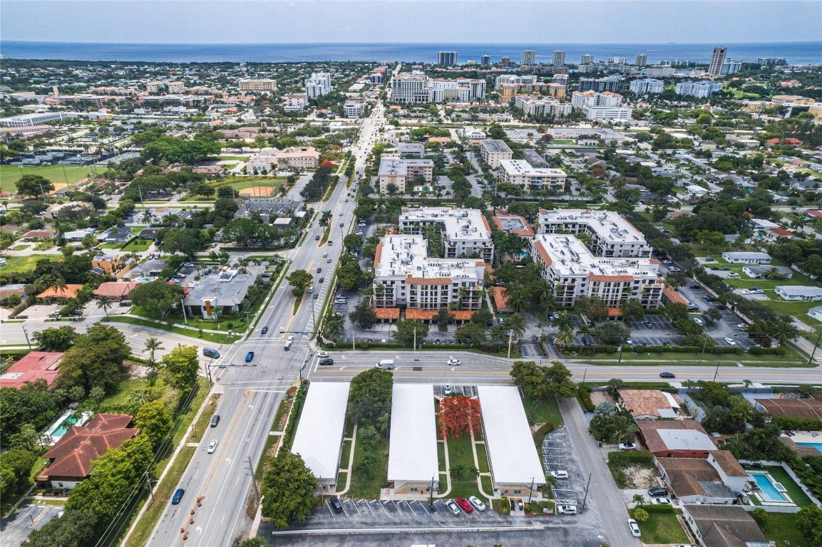 11 SW 4th Avenue, #11, Boca Raton, FL 33432 11 SW 4th Avenue, #11, Boca Raton, FL 33432