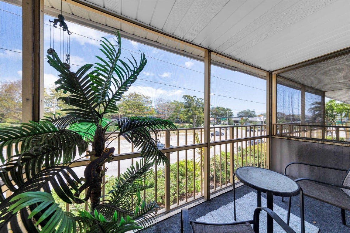 11 SW 4th Avenue, #11, Boca Raton, FL 33432 11 SW 4th Avenue, #11, Boca Raton, FL 33432