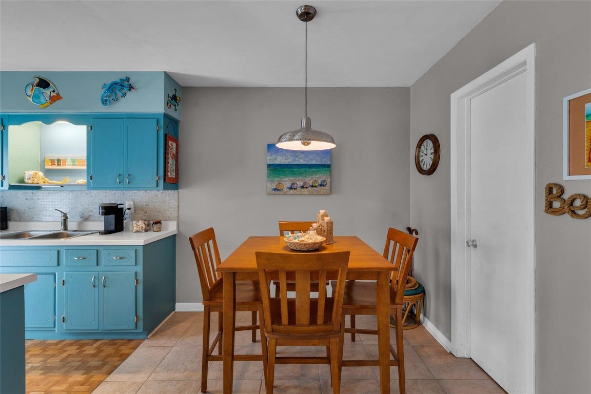 11 SW 4th Avenue, #11, Boca Raton, FL 33432 11 SW 4th Avenue, #11, Boca Raton, FL 33432