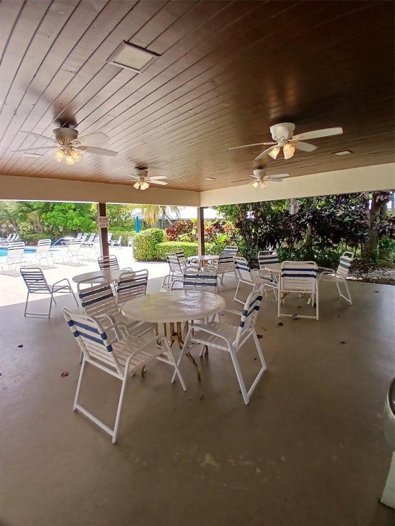 907 Cypress Terrace, #104, Pompano Beach, FL 33069