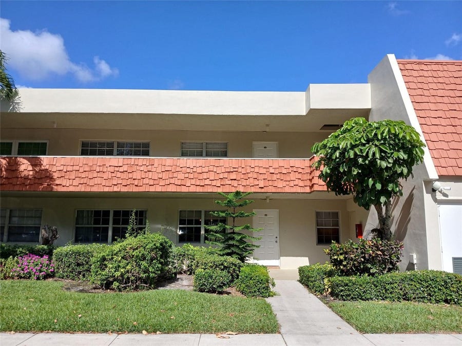 Property photo for 907 Cypress Terrace, #104, Pompano Beach, FL