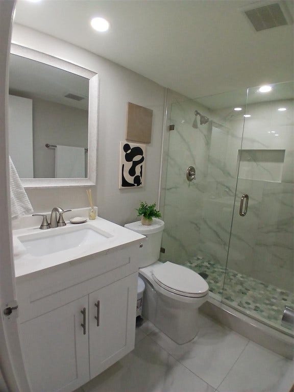 907 Cypress Terrace, #104, Pompano Beach, FL 33069