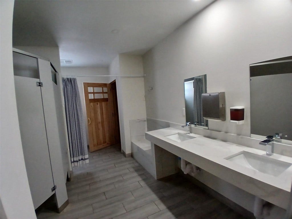 907 Cypress Terrace, #104, Pompano Beach, FL 33069