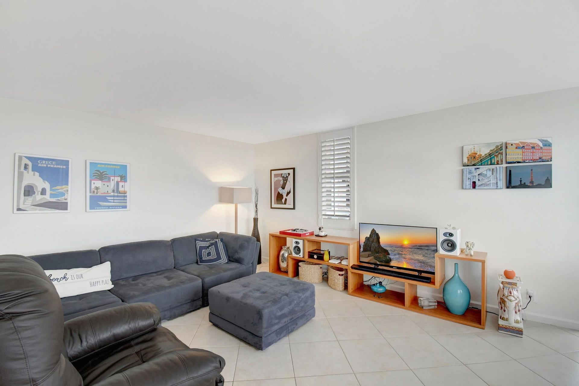 3015 N Ocean Boulevard, #12F, Fort Lauderdale, FL 33308 living room