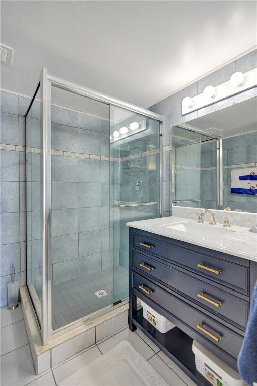 1051 Hillsboro Mile, #307e, Hillsboro Beach, FL 33062