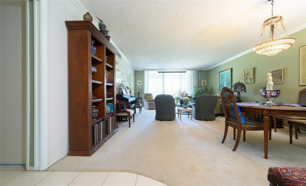 545 Oaks Lane, #310, Pompano Beach, FL 33069 545 Oaks Lane, #310, Pompano Beach, FL 33069