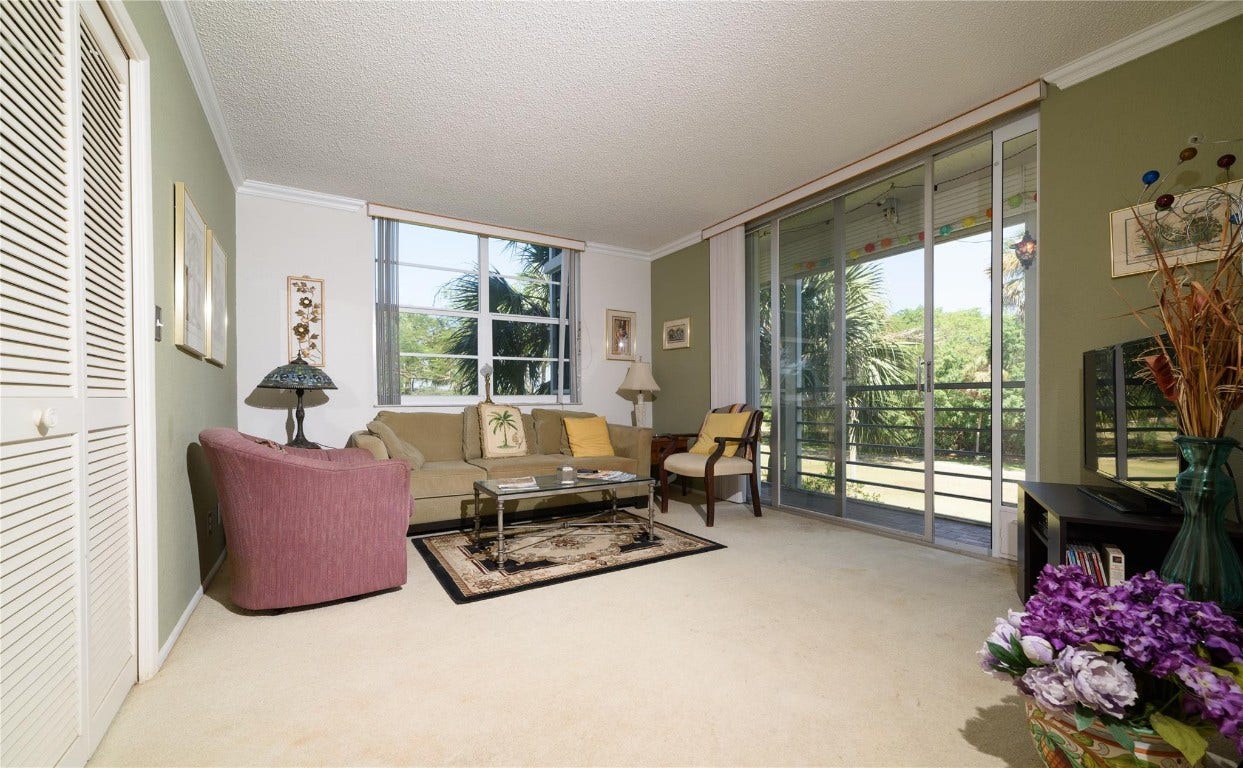 545 Oaks Lane, #310, Pompano Beach, FL 33069 545 Oaks Lane, #310, Pompano Beach, FL 33069