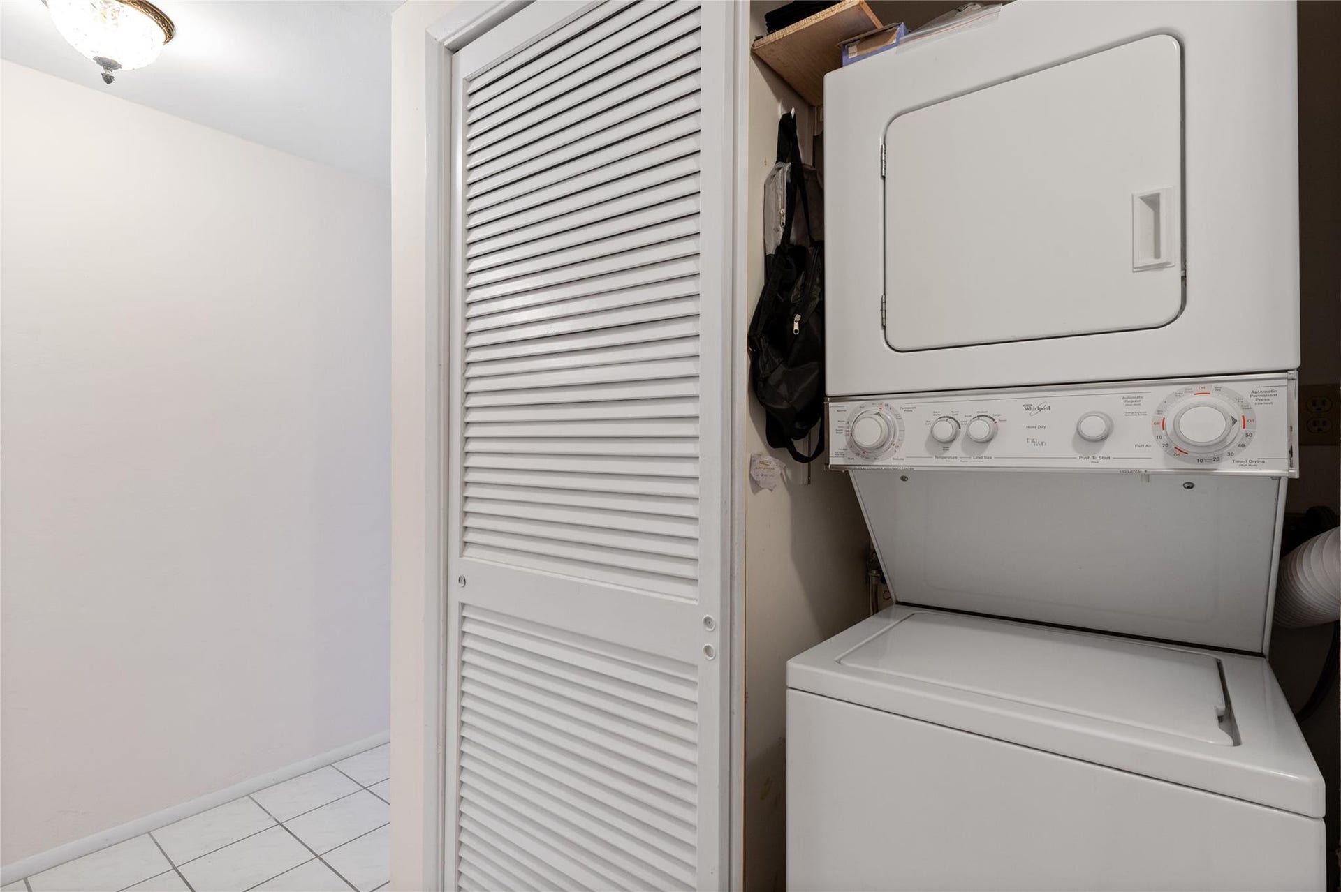 4010 Galt Ocean Drive, #702, Fort Lauderdale, FL 33308 Washer and dryer in the unit
