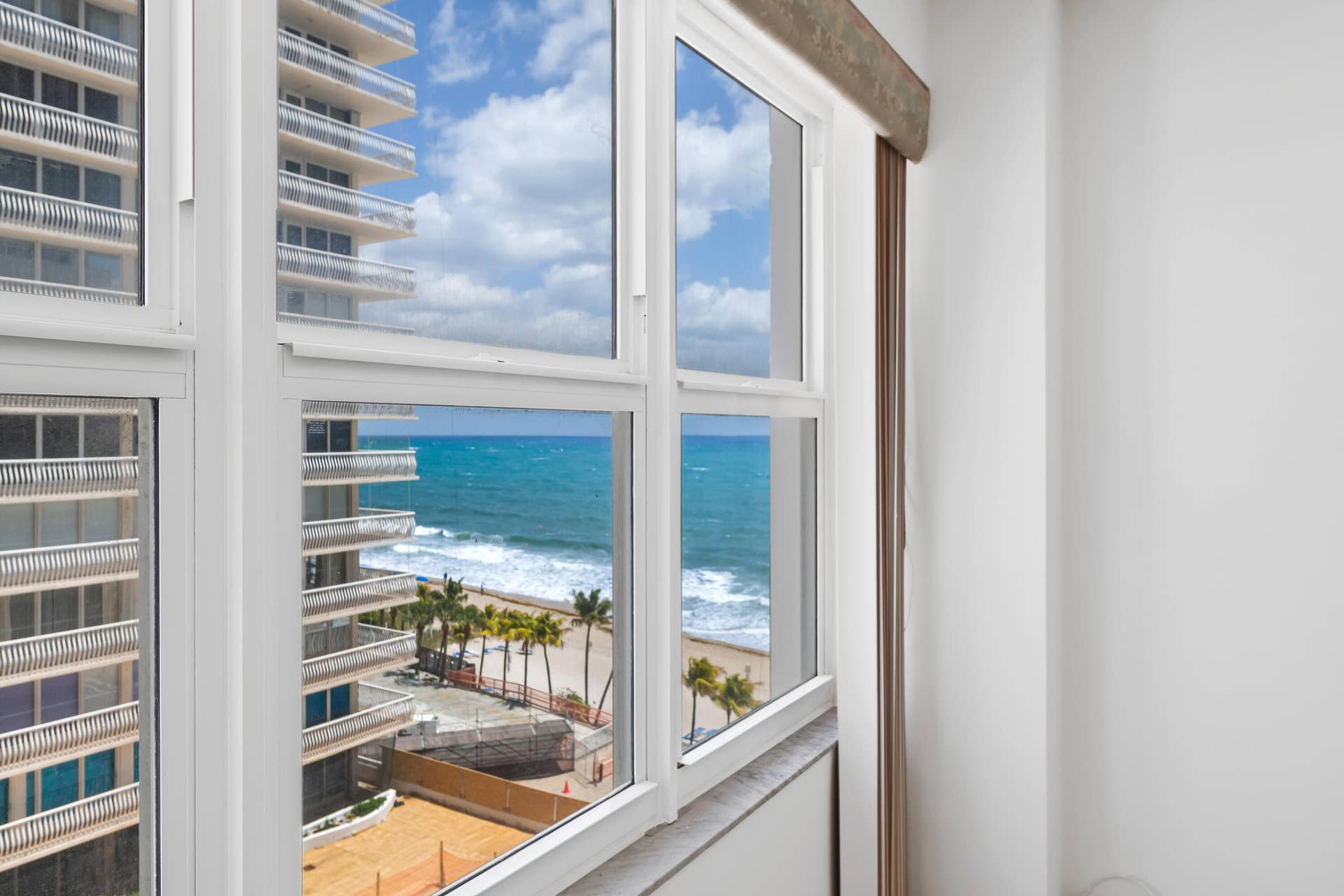 4010 Galt Ocean Drive, #702, Fort Lauderdale, FL 33308 Guest bedroom view