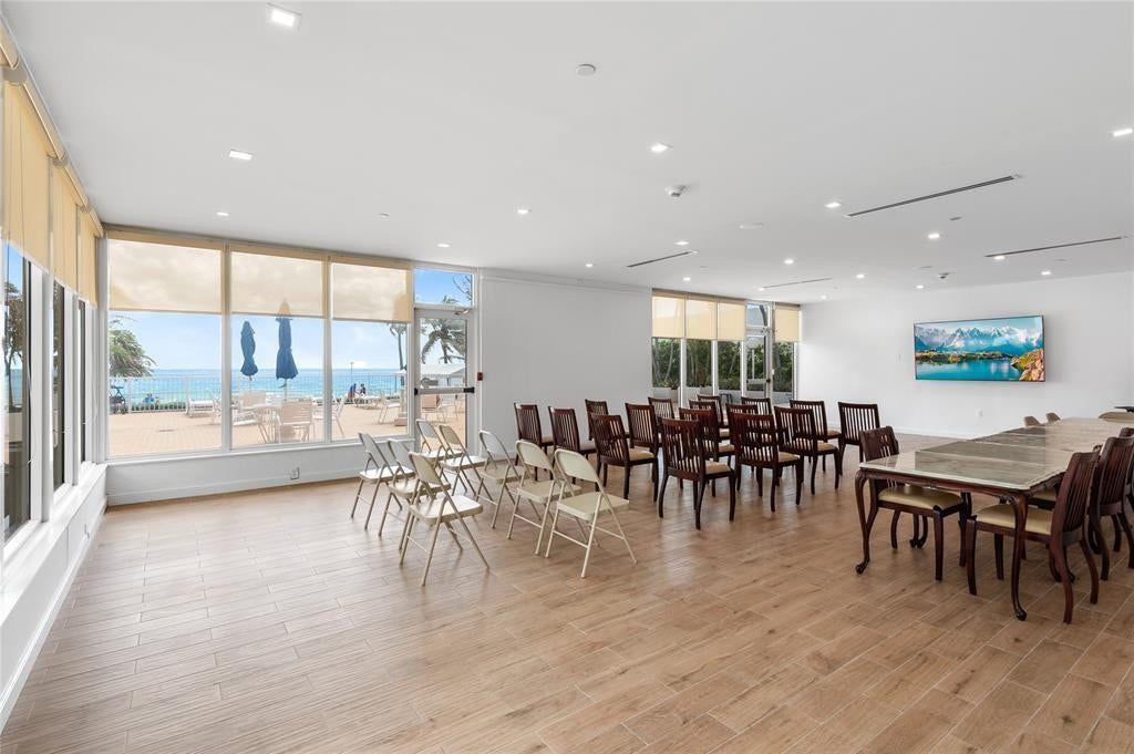 4010 Galt Ocean Drive, #702, Fort Lauderdale, FL 33308 Beachfront community room