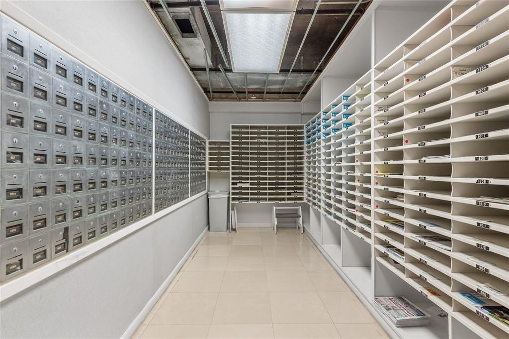 4010 Galt Ocean Drive, #702, Fort Lauderdale, FL 33308 Mail room