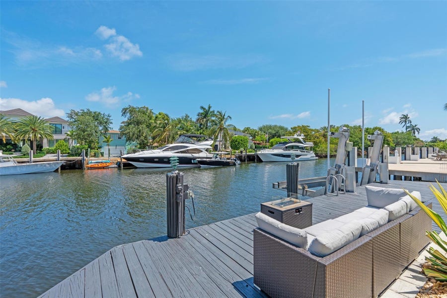 Property photo for 1749 SE 9th Street, Fort Lauderdale, FL